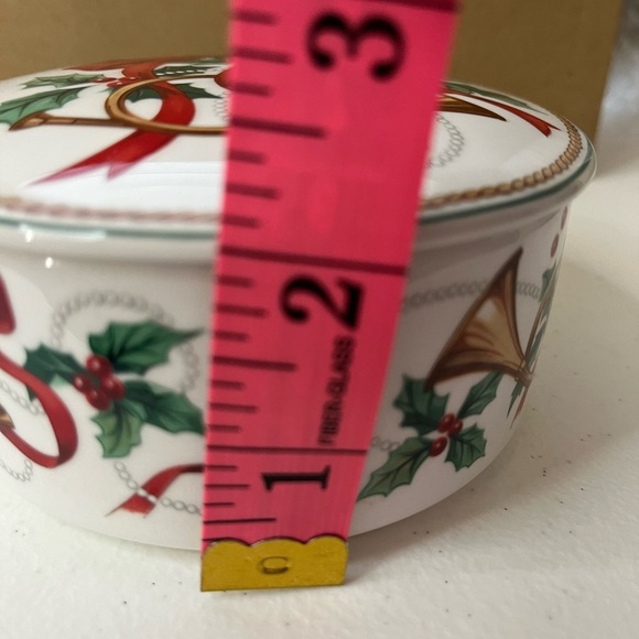 Vintage Mikasa Jubilation Candy Dish With Lid Trinket Dish Christmas Horn - Picture 6 of 6